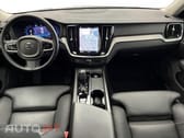 Volvo V60 2.0 B4 Plus Style Dark DCT