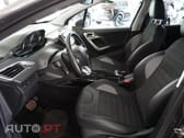 Peugeot 2008 1.2 PureTech Allure EAT6