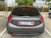 Peugeot 208 1.2 PureTech Signature