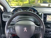 Peugeot 2008 1.2 PureTech Allure EAT6
