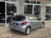 Peugeot 208 1.2 PureTech Signature