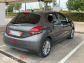 Peugeot 208 1.2 PureTech Signature