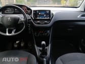 Peugeot 208 CCBHW6
