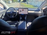 Tesla Model 3 SR Plus