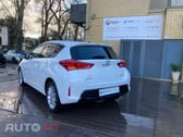 Toyota Auris 1.4 D-4D Exclusive