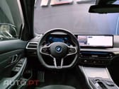 BMW 330 e Pack Desportivo M Pro Auto