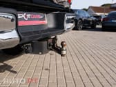 Toyota Hilux 2.4 D-4D 4WD CD Tracker S CA