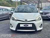 Toyota Yaris 1.5 HSD Square Collec.White