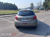 Peugeot 208 1.2 PureTech Signature