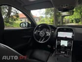 Jaguar XE 2.0 D R-Dynamic S