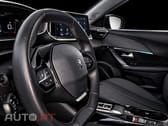 Peugeot E-2008 50 kWh Allure Pack