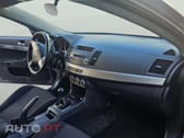Mitsubishi Lancer 1.5 Invite