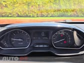 Peugeot 2008 1.2 PureTech Signature