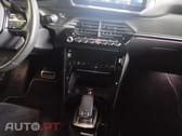 Peugeot 2008 1.2 PureTech GT EAT8