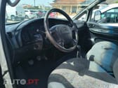 Hyundai H-1 Starex caixa aberta com rodado duplo