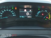 Peugeot E-2008 50 kWh Allure Pack