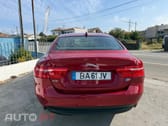 Jaguar XE 2.0 D Portfolio Aut.