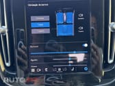 Volvo XC40 2.0 B3 Plus Dark