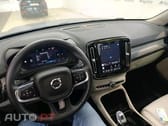 Volvo XC40 2.0 B3 Plus Dark
