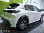 Peugeot E-208 50 kWh Allure Pack