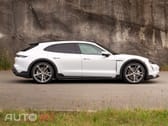 Porsche Taycan 4