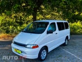 Toyota HiAce 9 Lugares