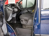 Ford Transit Custom Adaptada p/ 3 cadeiras de rodas