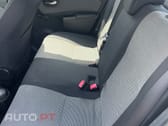 Toyota Yaris Hybrido automático