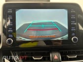 Toyota C-HR 1.8 Hybrid Dynamic Business Beyond