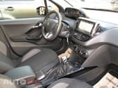 Peugeot 2008 1.2 PureTech Signature