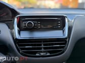 Peugeot 208 1.4 HDi
