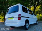 Toyota HiAce 9 Lugares
