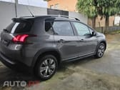 Peugeot 2008 1.2 PureTech Signature