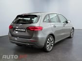 Mercedes-Benz B 180 d 8G-DCT