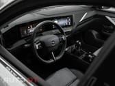 Opel Astra 1.2 T Elegance