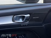 Volvo XC40 1.5 T2 Plus Dark Auto