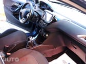 Peugeot 208 1.2 PureTech Signature 82 cv–Nacional