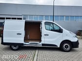 Renault Trafic 2.0 dCi L1H1 - IVA Dedutível