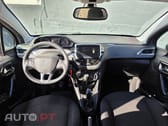 Peugeot 208 1.2 PureTech Signature