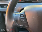 Peugeot 208  1.2 VTi Style