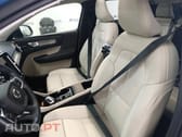Volvo XC40 2.0 B3 Plus Dark