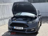 Ford Focus 2.0 EcoBoost ST c/ Pack Pele Desportiva