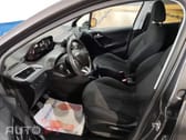 Peugeot 208 1.2 PureTech Signature