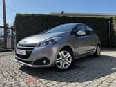Peugeot 208 1.2 PureTech Signature