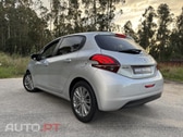 Peugeot 208 1.2 STYLE GPS