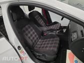 Volkswagen Golf 2.0 TSI GTI DSG Performance