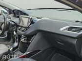 Peugeot 2008 1.2 VTi Allure