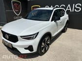 Volvo XC40 2.0 B3 Plus Dark