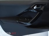 Peugeot 208 1.2 PureTech Signature