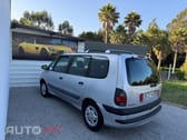 Renault Grand Espace RT 2.2 dT